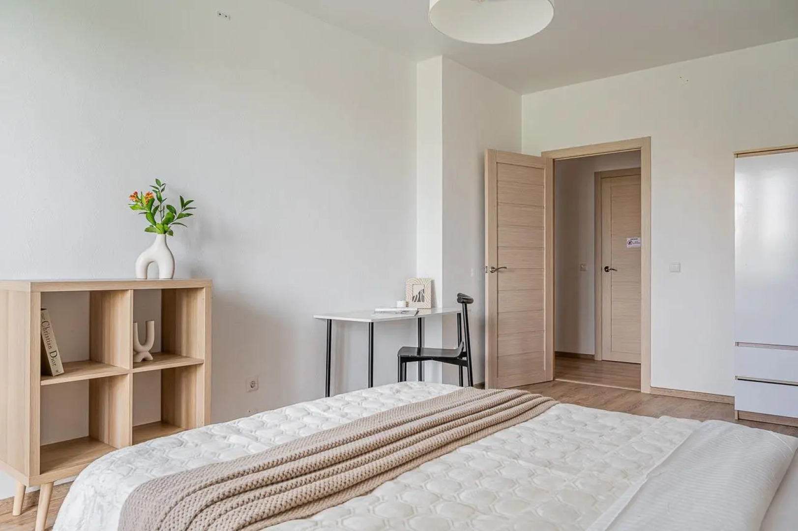 Лайт Апартаменты на улице 8 Марта 202/4