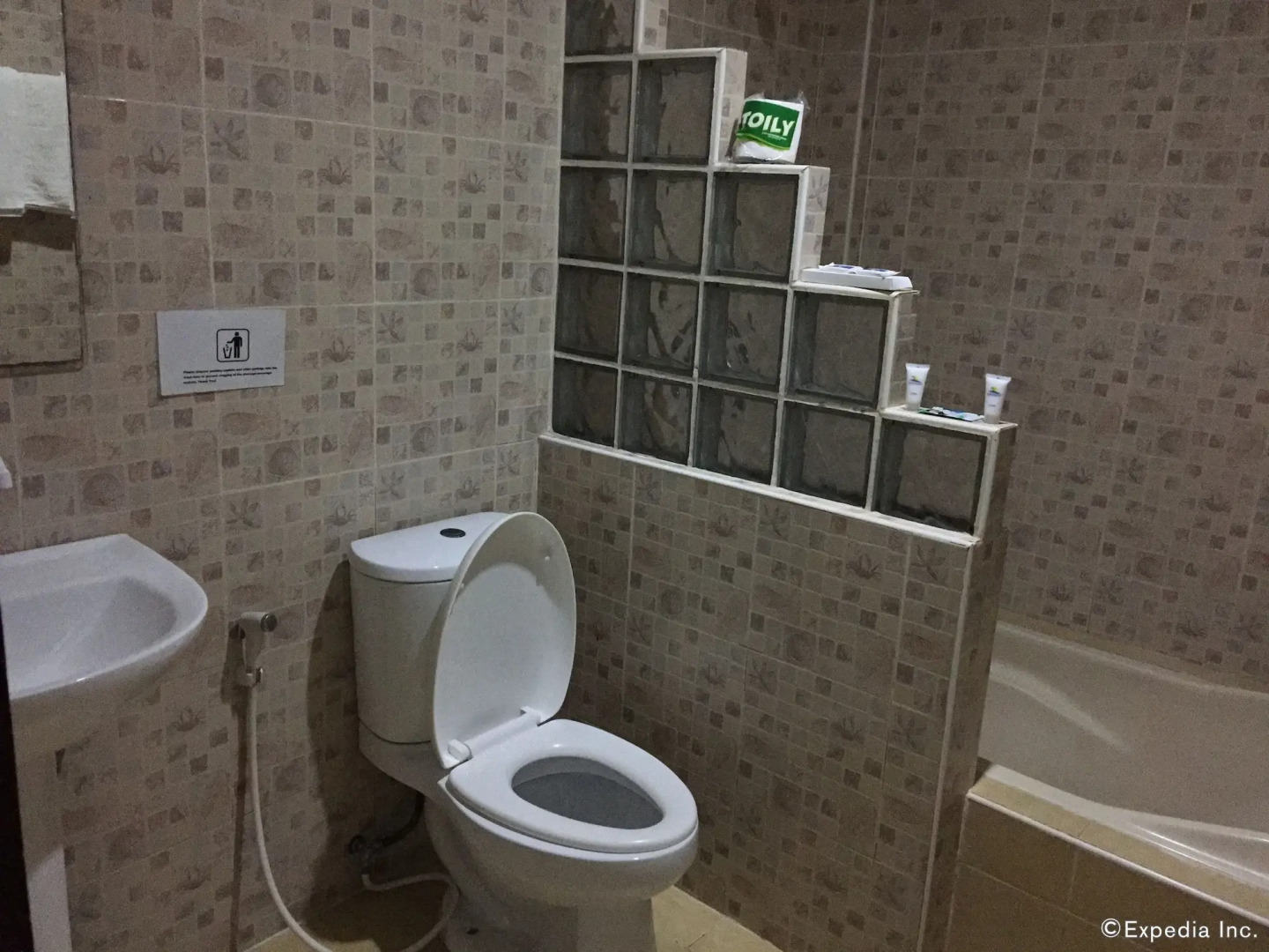 Dumaluan Beach Resort