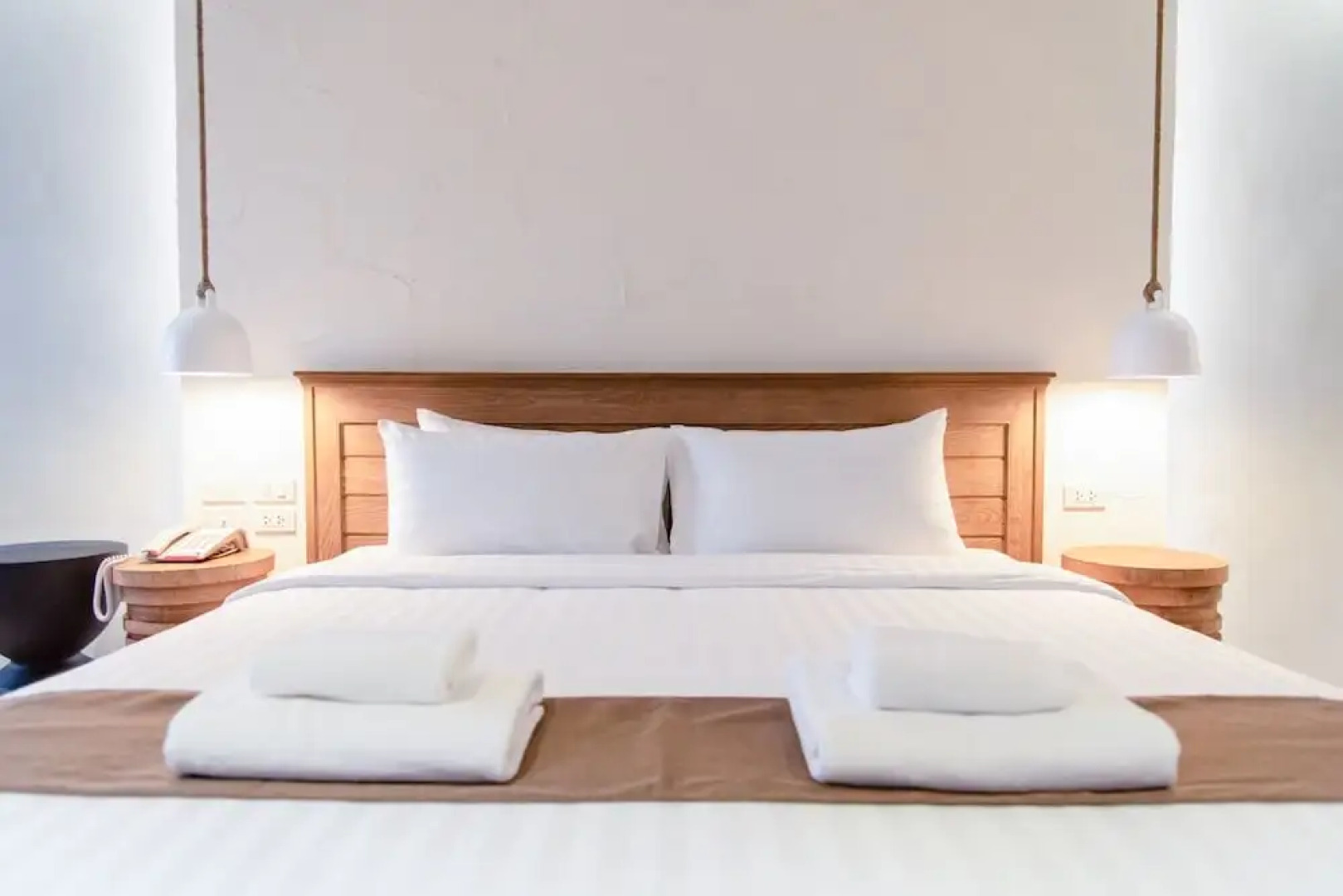 Saksiam Lakeside Resort