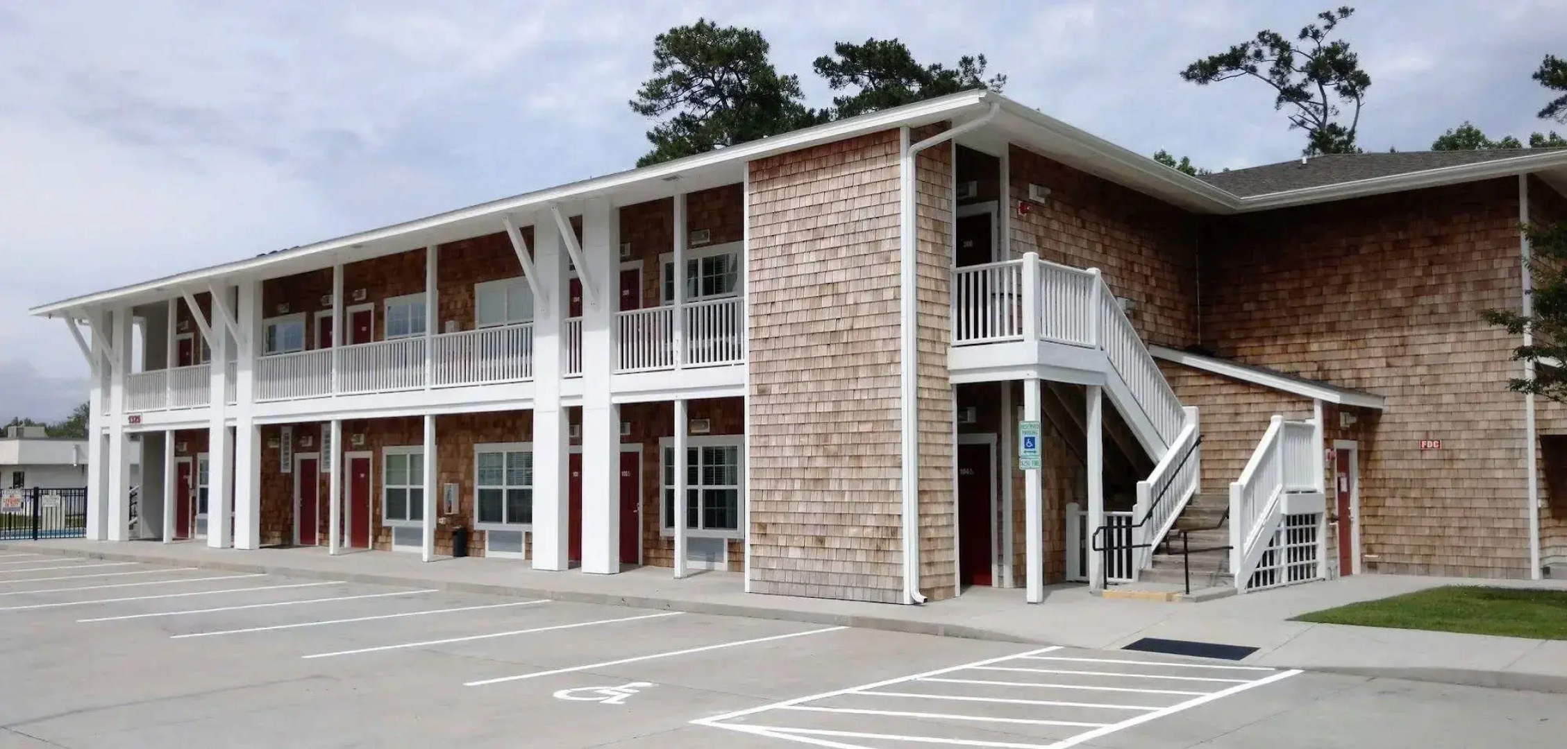 Topsail Shores Inn