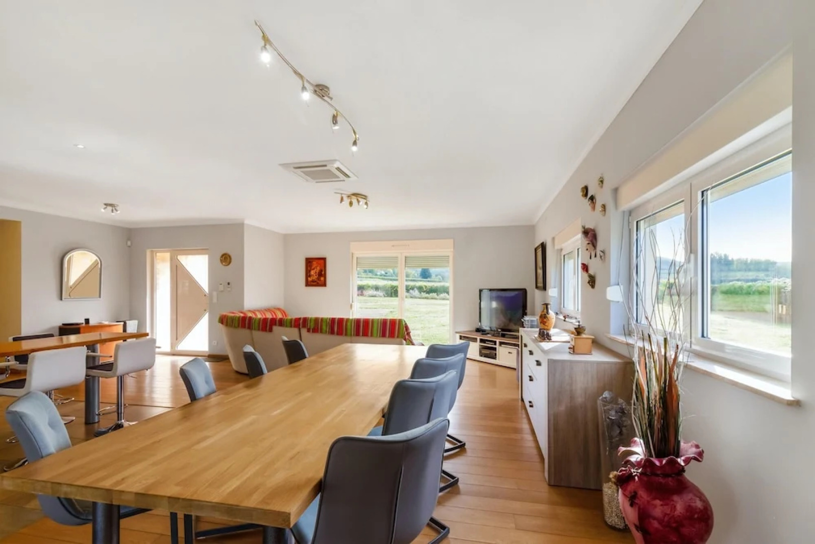 Villa With 4 Bedrooms in Prayssac, With Wonderful Mountain View, Priva