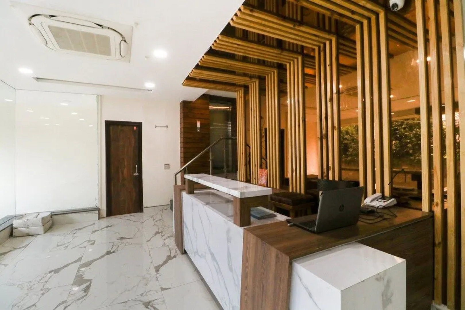 Capital O 10540 Hotel JD Residency