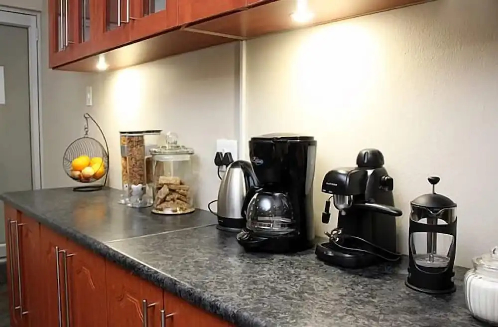 Airport Bed and Breakfast