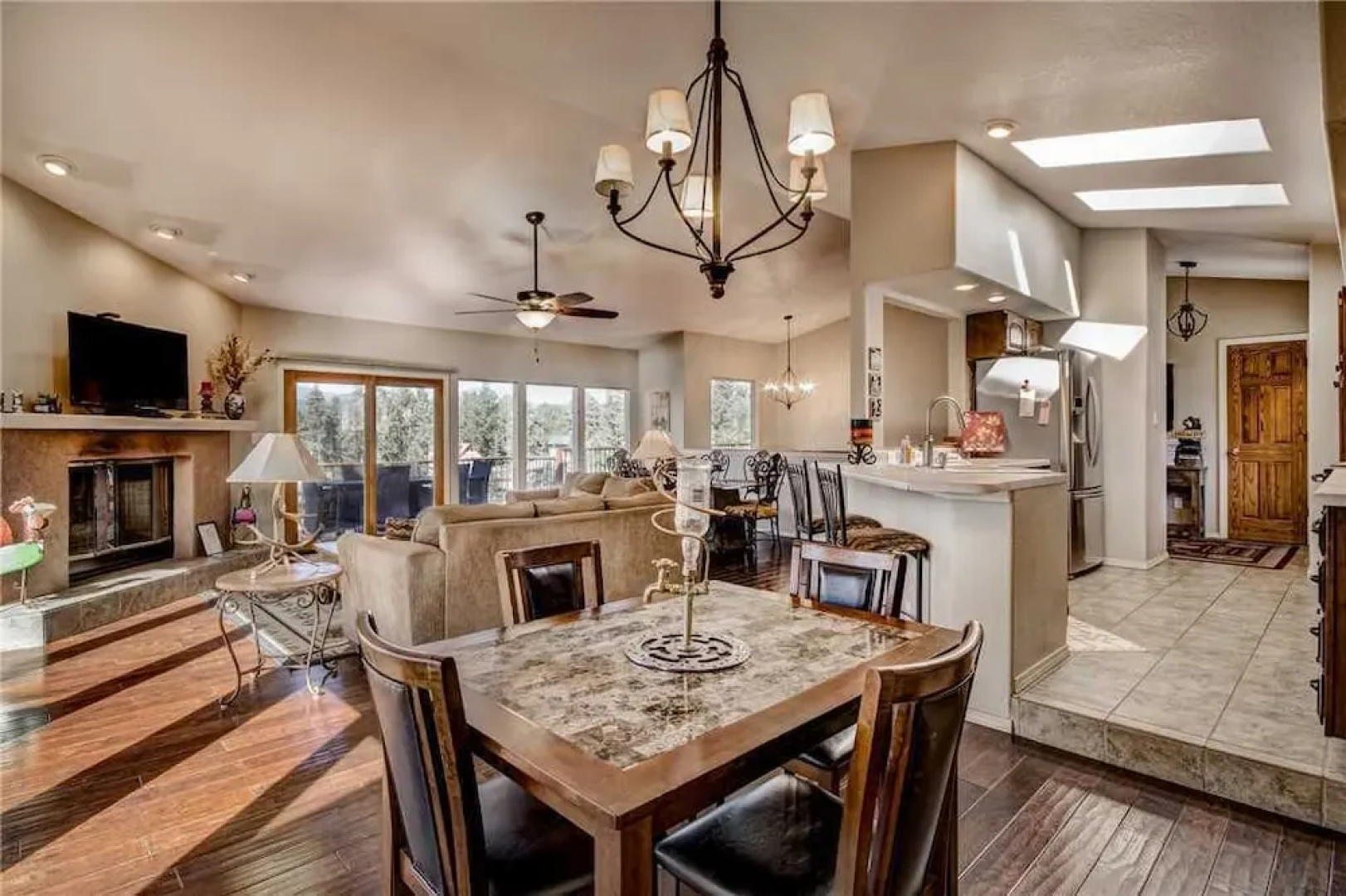 Southern Comfort - Three Bedroom Cabin
