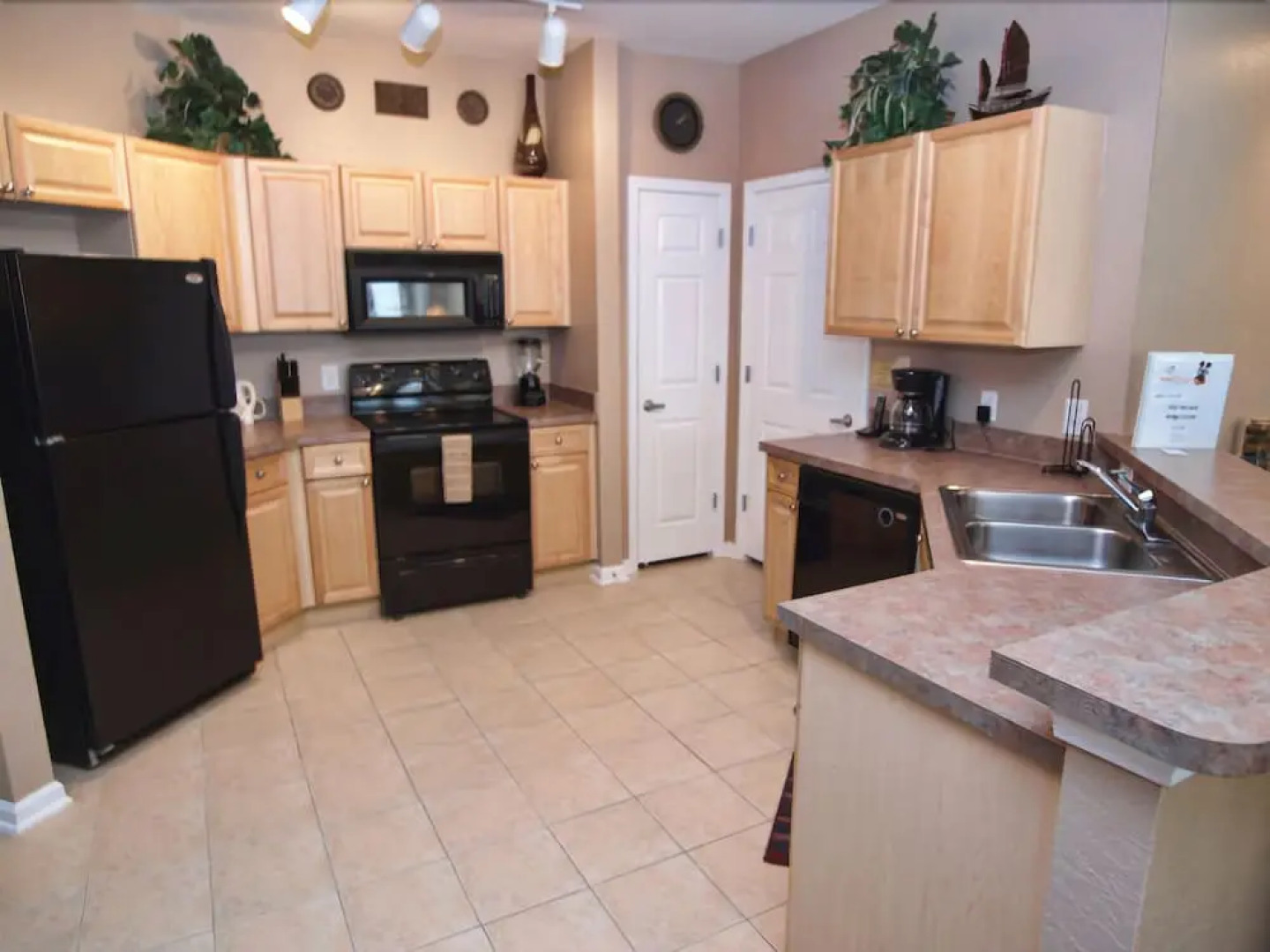 Platinum Poolside Palace