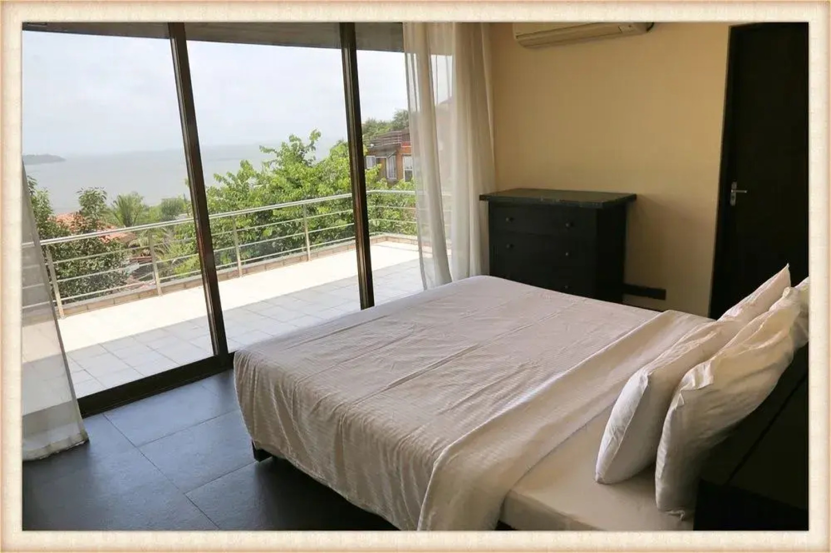 The Acacia Villa - Reis Magos Classic