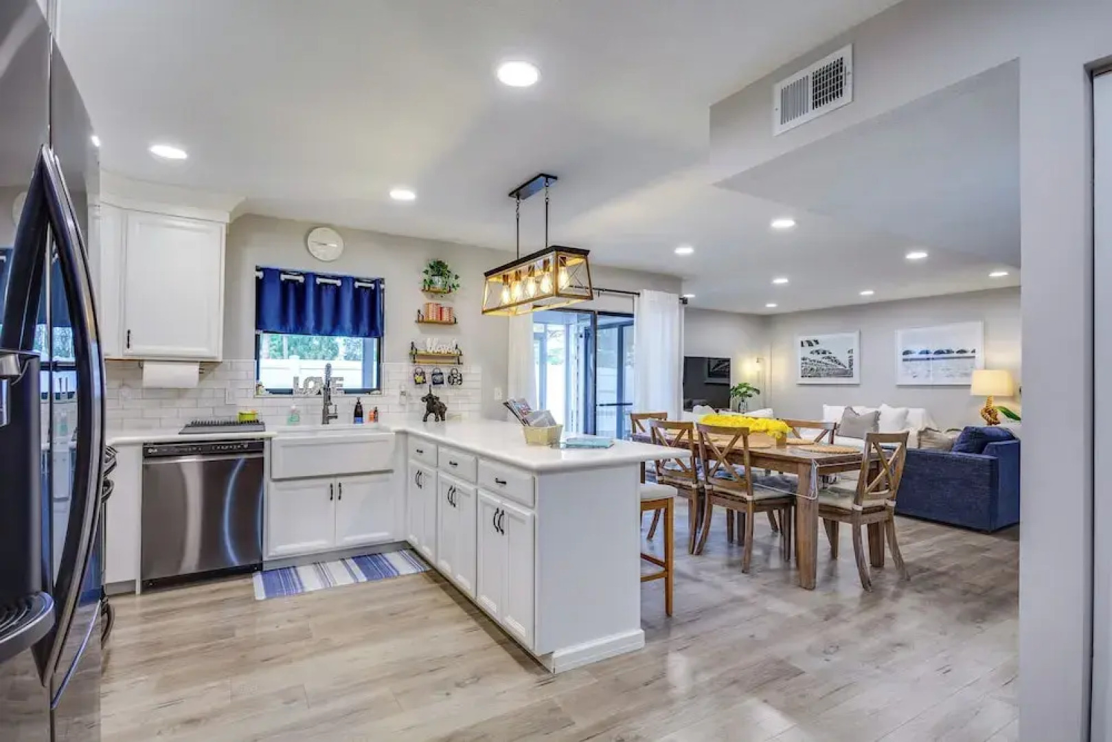 5 Mi to Beach: Jupiter Townhome w/ Pool Access