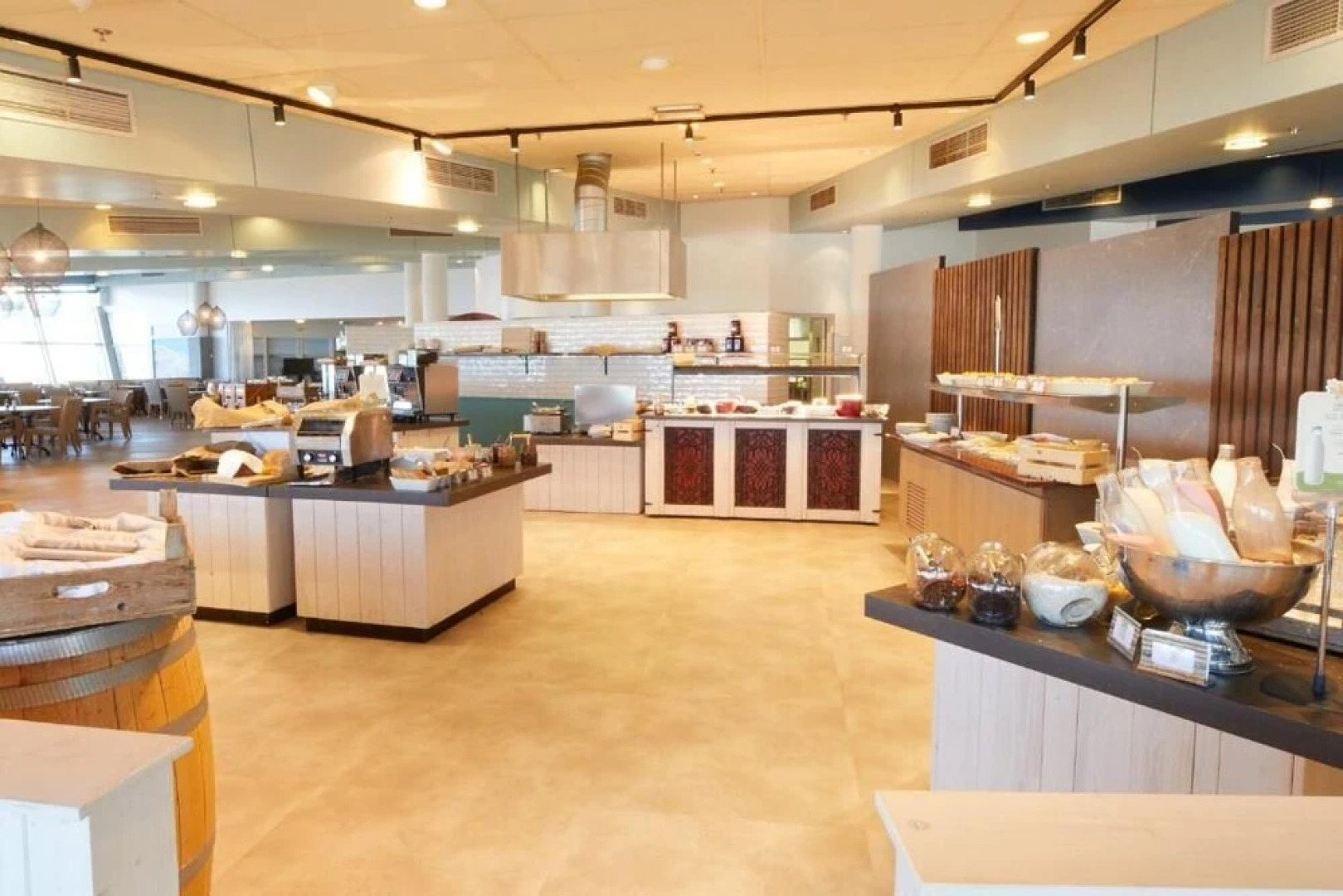 Beach Hotel Zandvoort BY Center Parcs