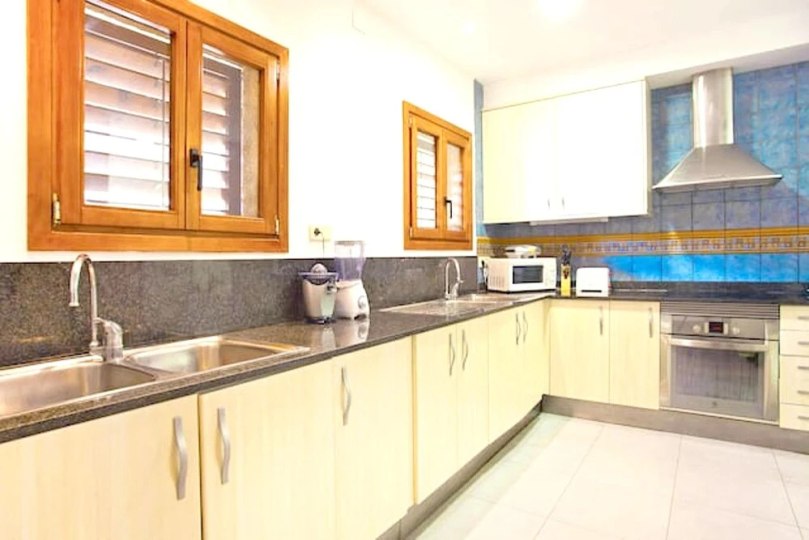 House With 5 Bedrooms in Son Servera, With Wonderful sea View, Terrace and Wifi