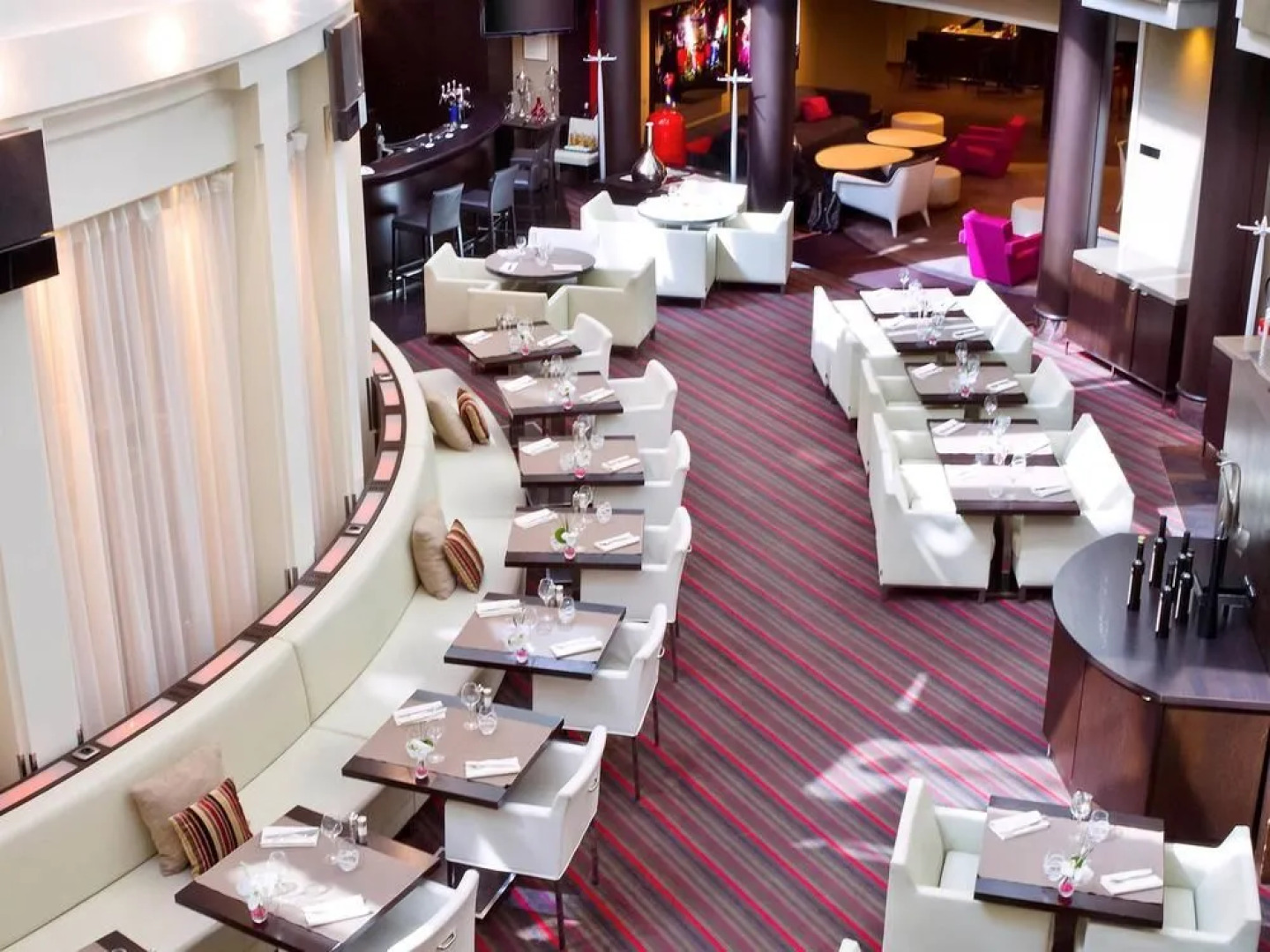 Nest Hotel Paris la Défense - MGallery Collection