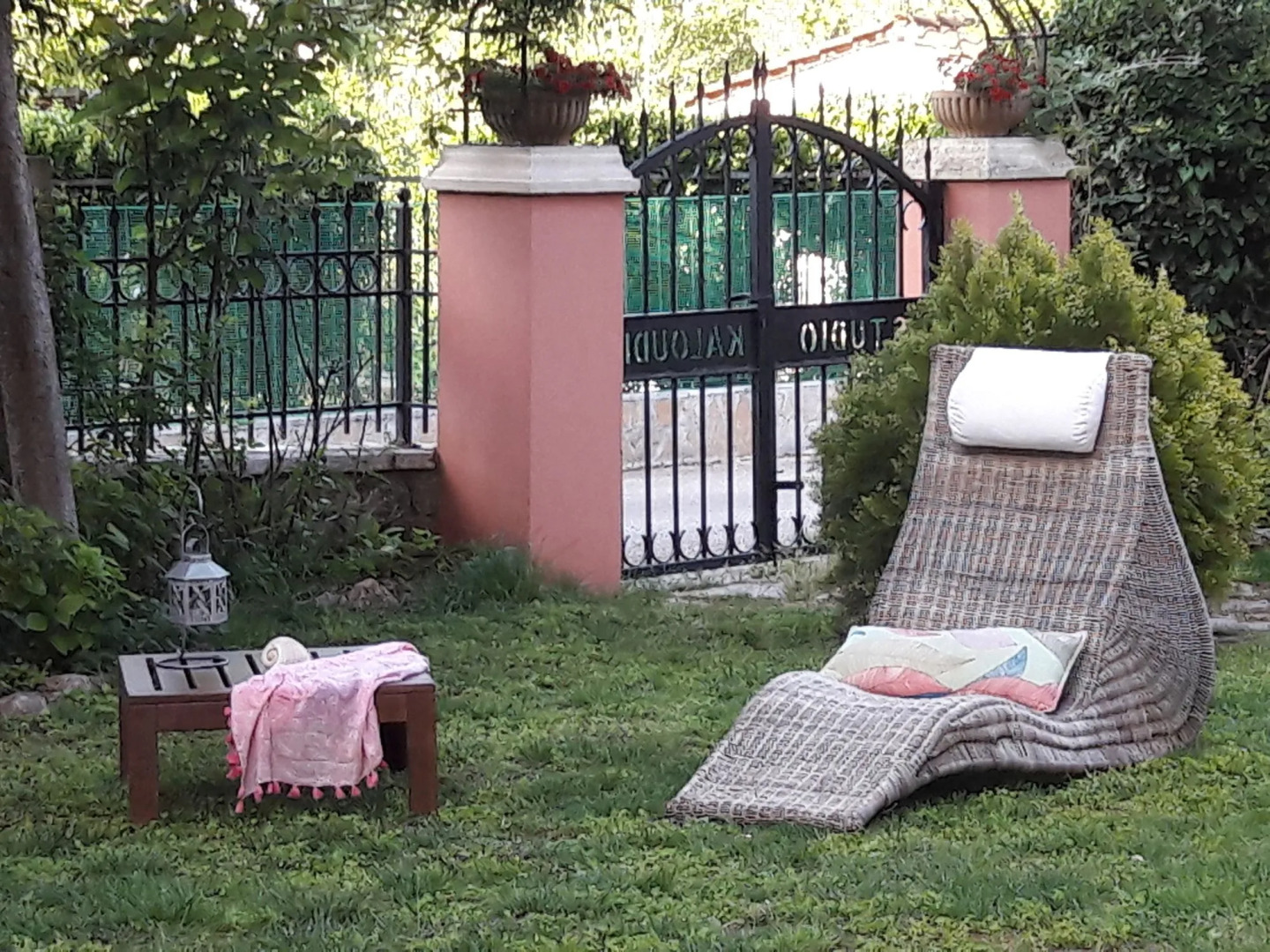 Kaloudis Apartments & Studios