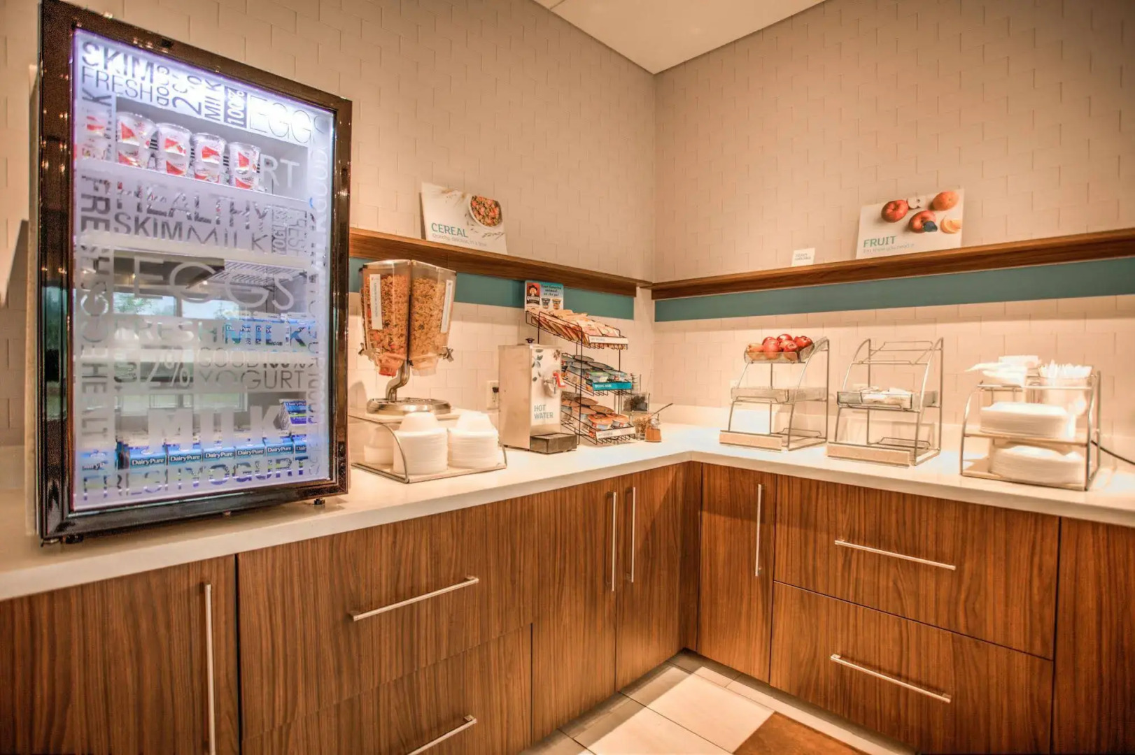 Holiday Inn Express & Suites Lancaster East - Strasburg by IHG