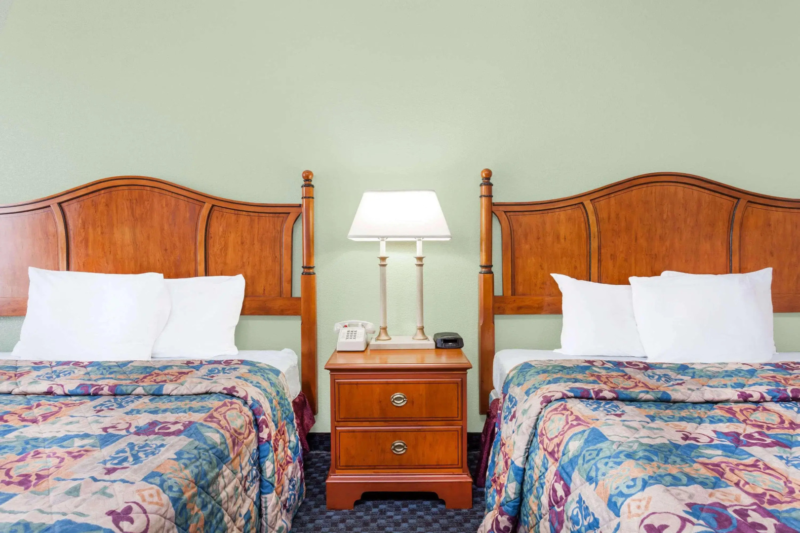 Days Inn & Suites Columbia