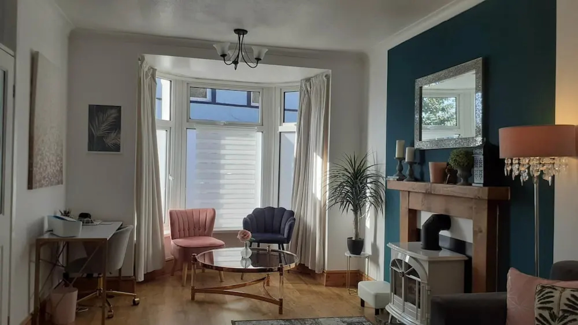 Lovely 3-bed House in Bridgend 7min From Porthcawl