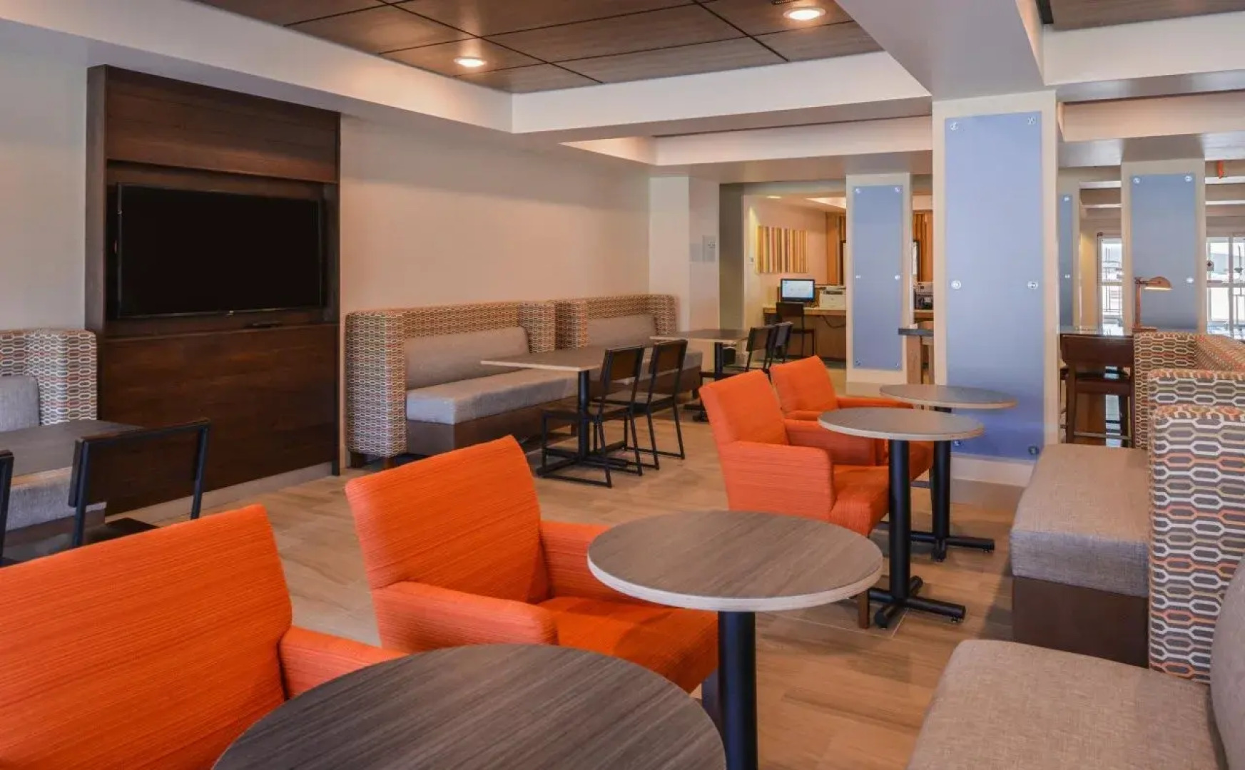 Holiday Inn Express Hotel & Suites Urbana-Champaign by IHG
