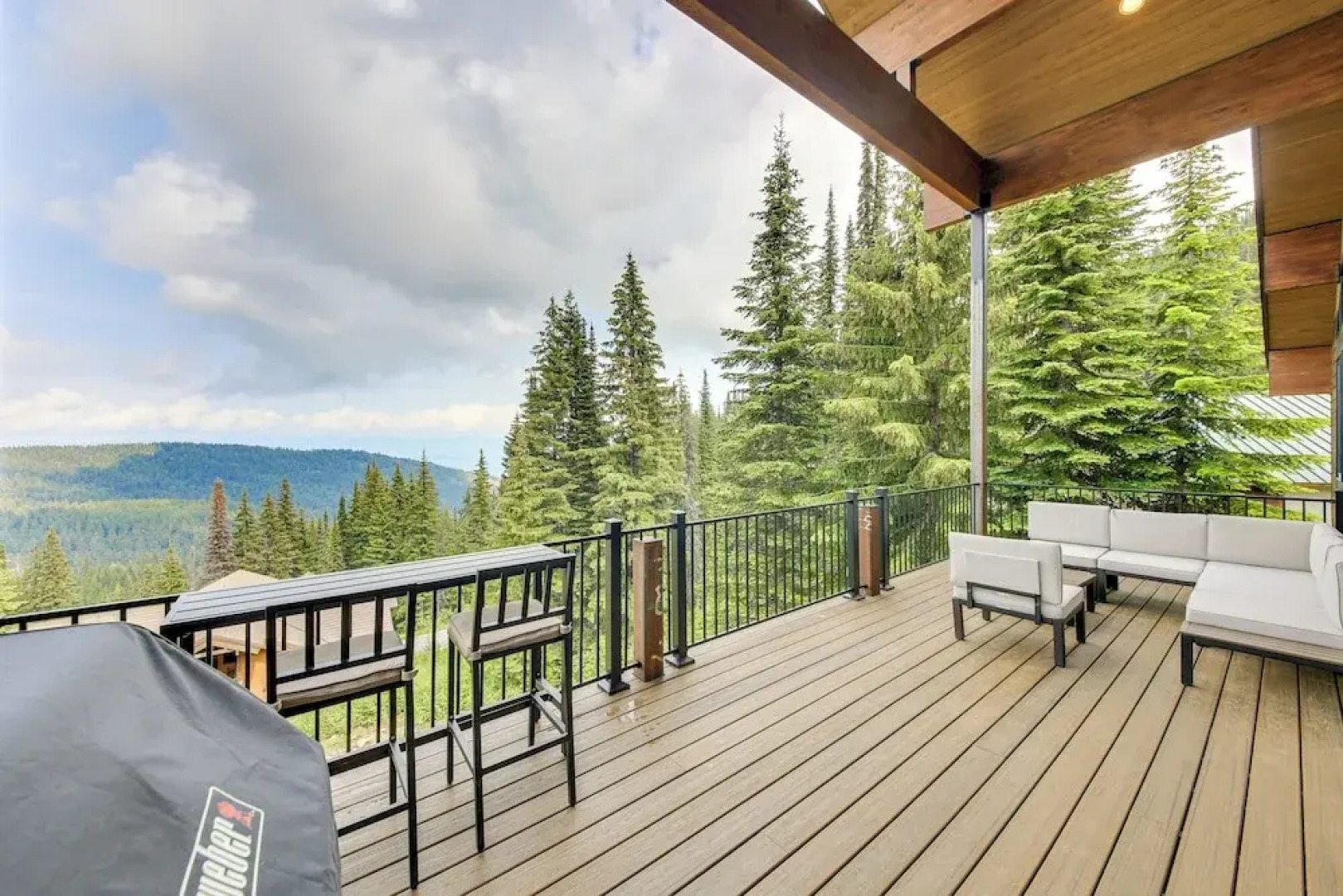 Ski-in/out Schweitzer Mountain Home in Sandpoint!