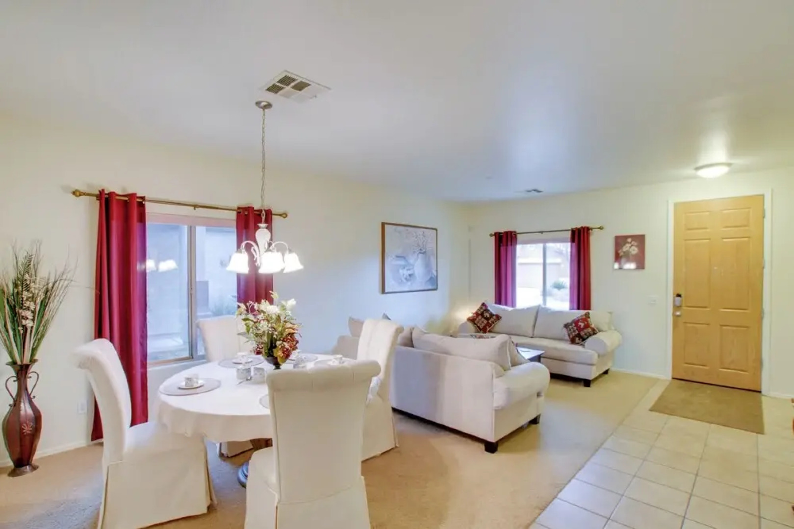 San Tan Mountain Escape w/ Patio & Pool Access!