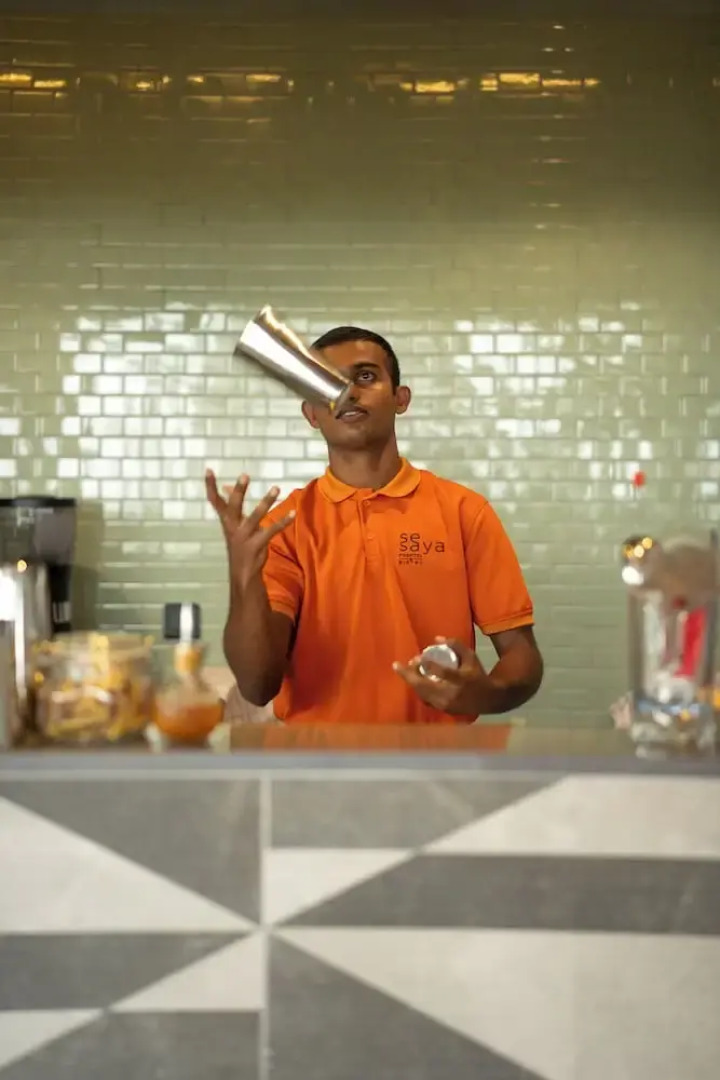 SeSaya Poshtel & Bistro - Colombo's Newest and Finest Poshtel Dorms and Rooms