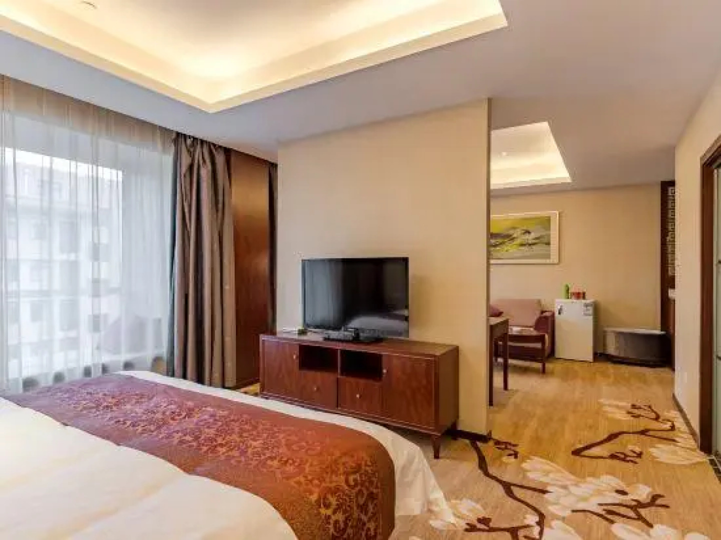 Junhe International Hotel