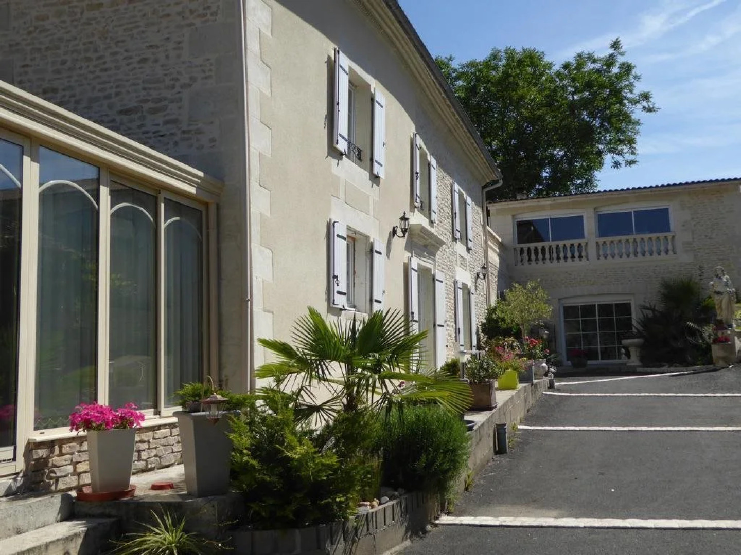 Les Orchidees Jaunay-Clan