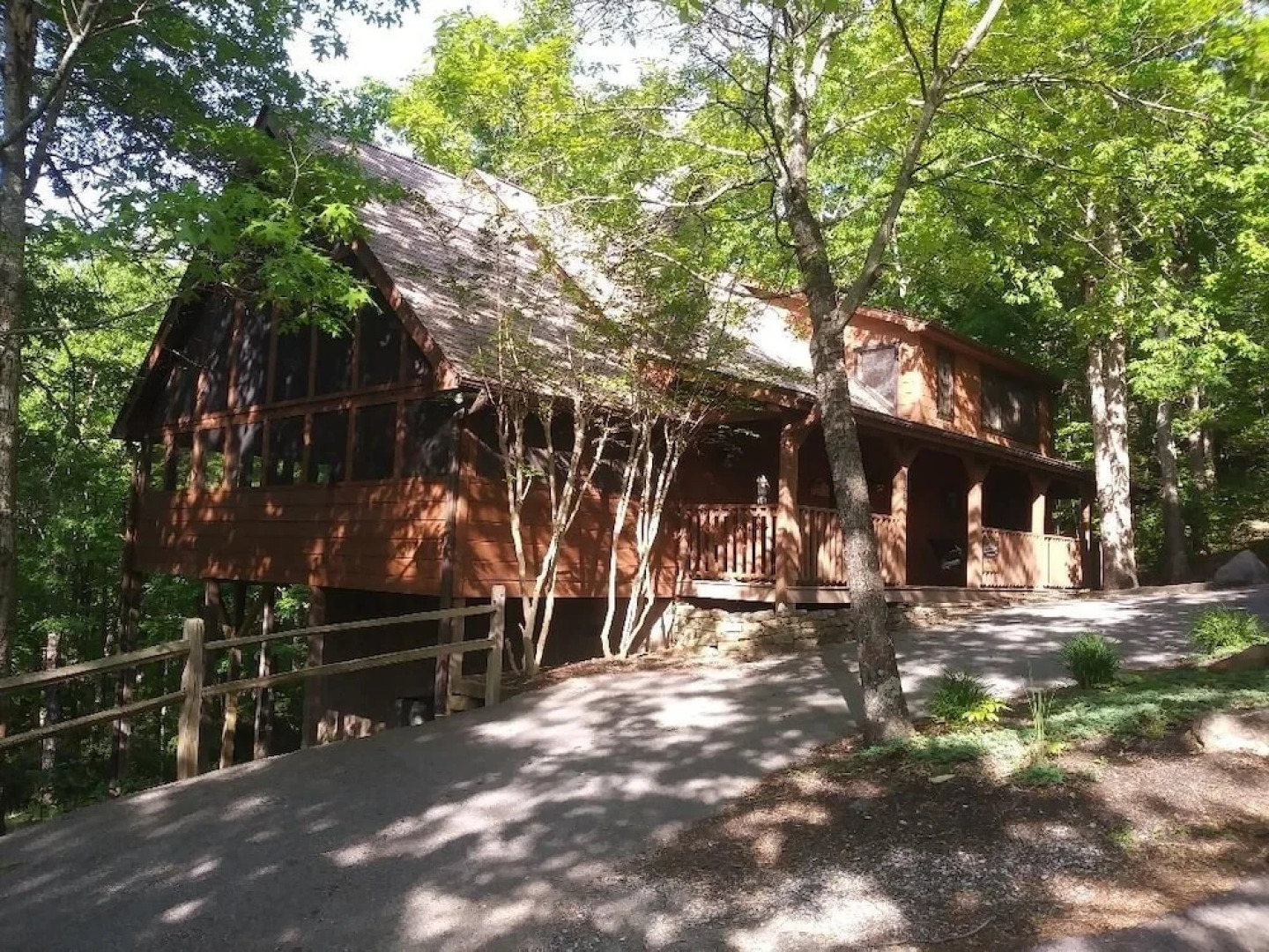 Smoky Mountain Lodge