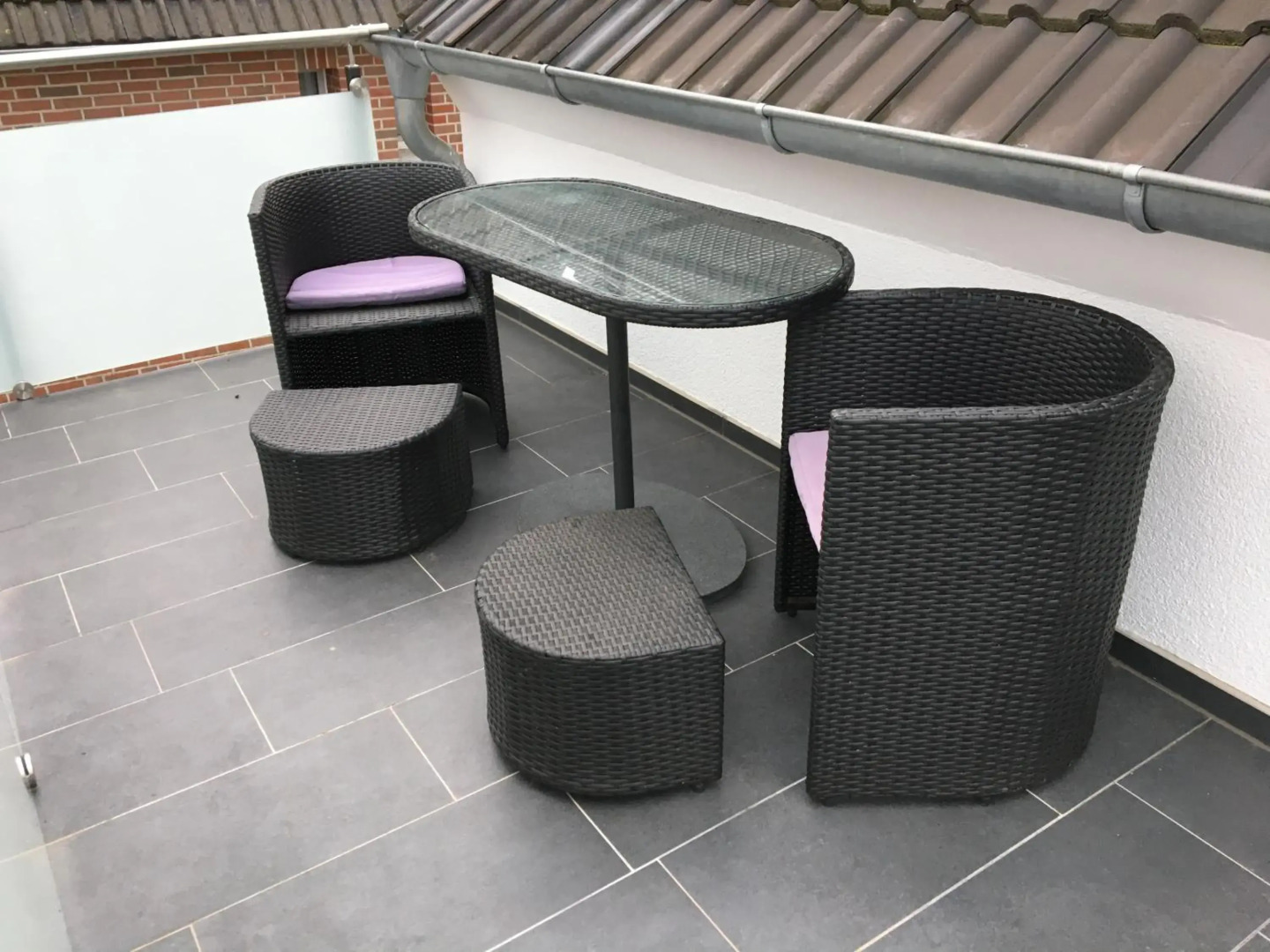 Ferienwohnung „Im Kleinen Löök“ - DG - 2 Zimmer - Balkon - Boxspringbett - 2 TV