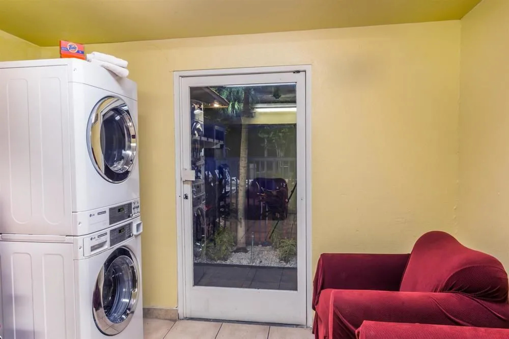 Travelodge Riviera Beach