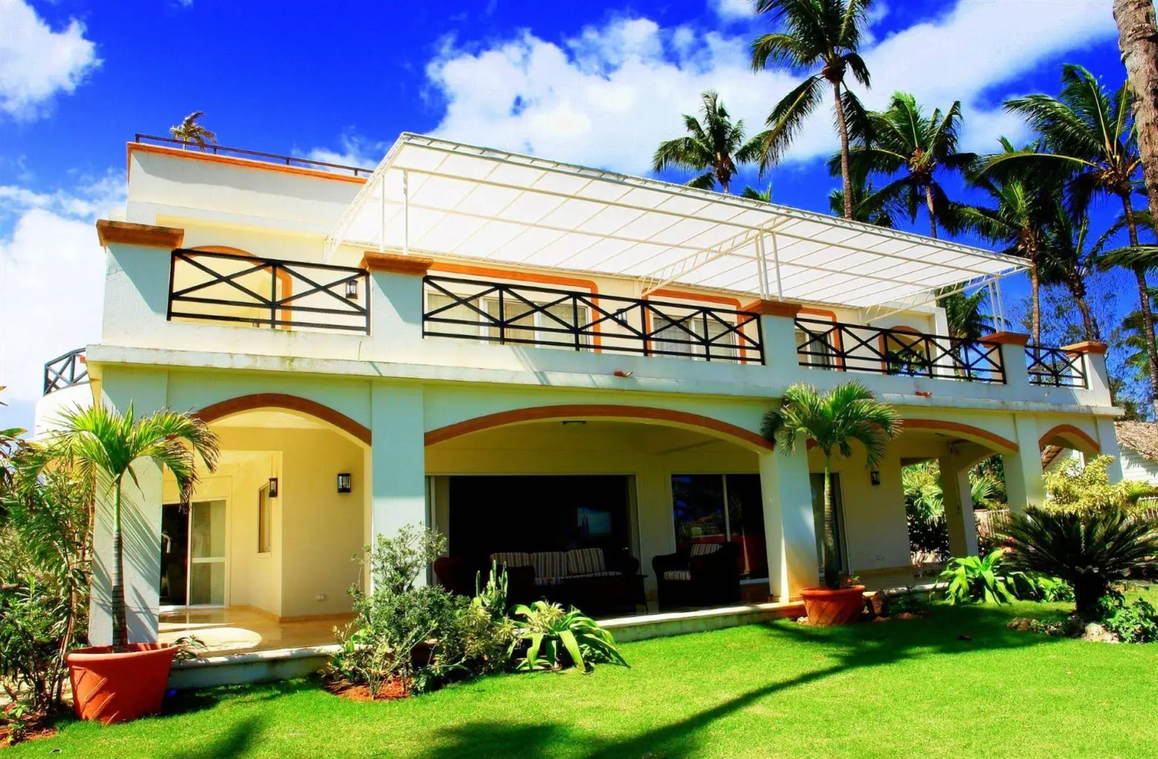 Residencial Don Cesar