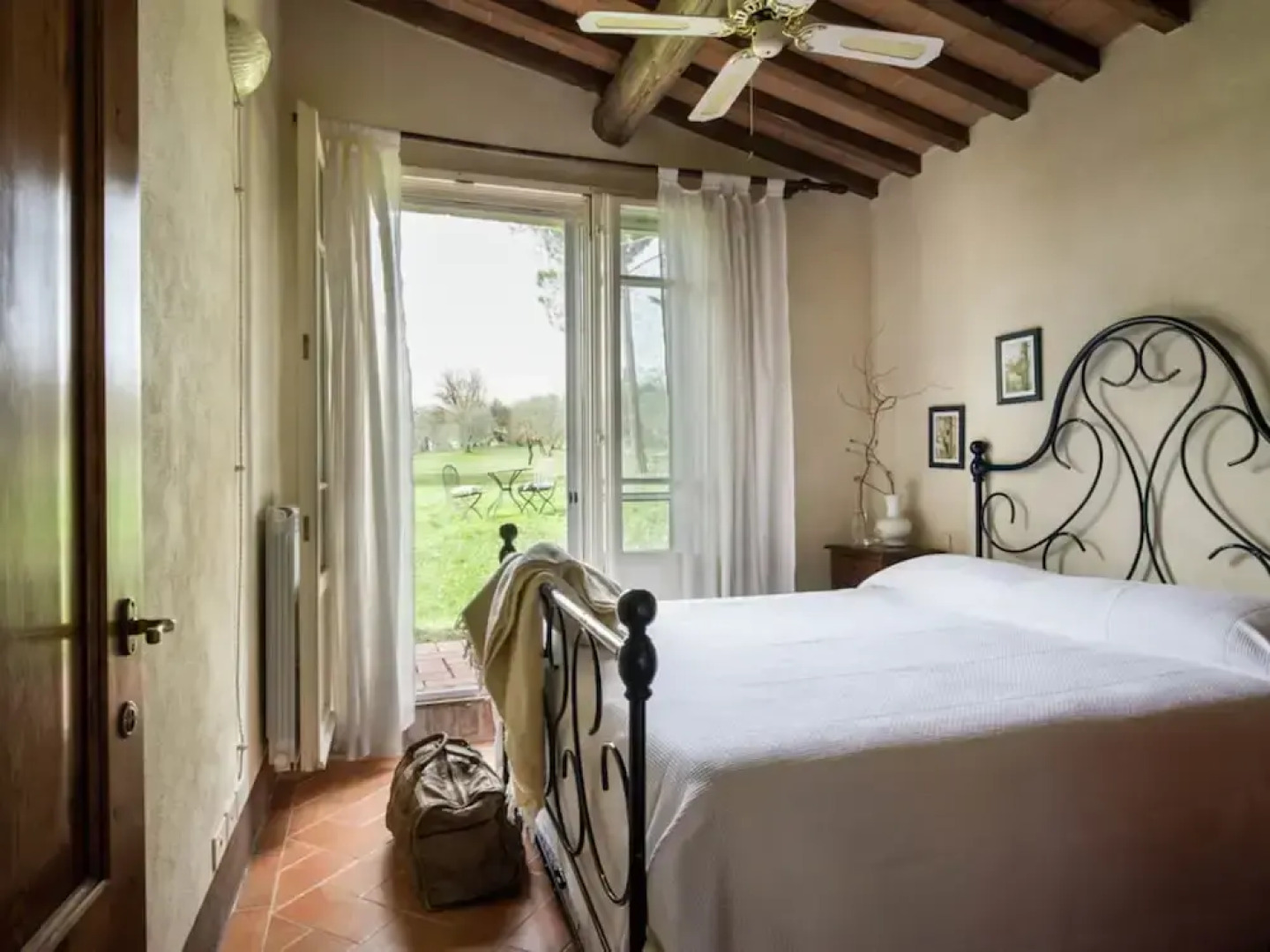 Villa With Swimming Pool in Marciano