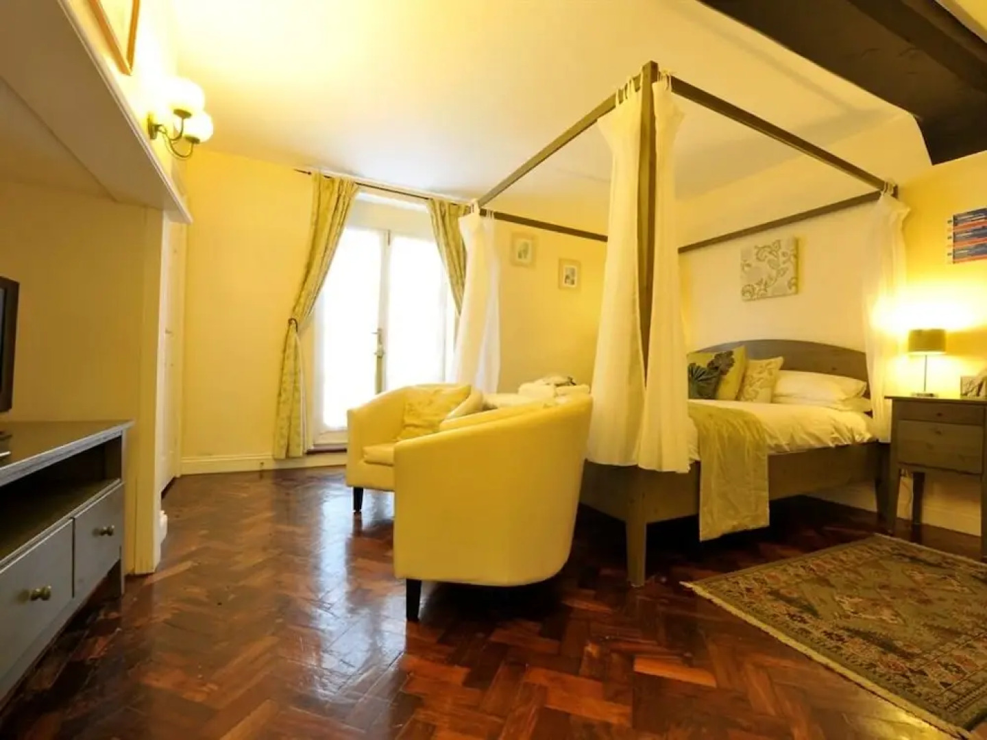 The Witney Guest House