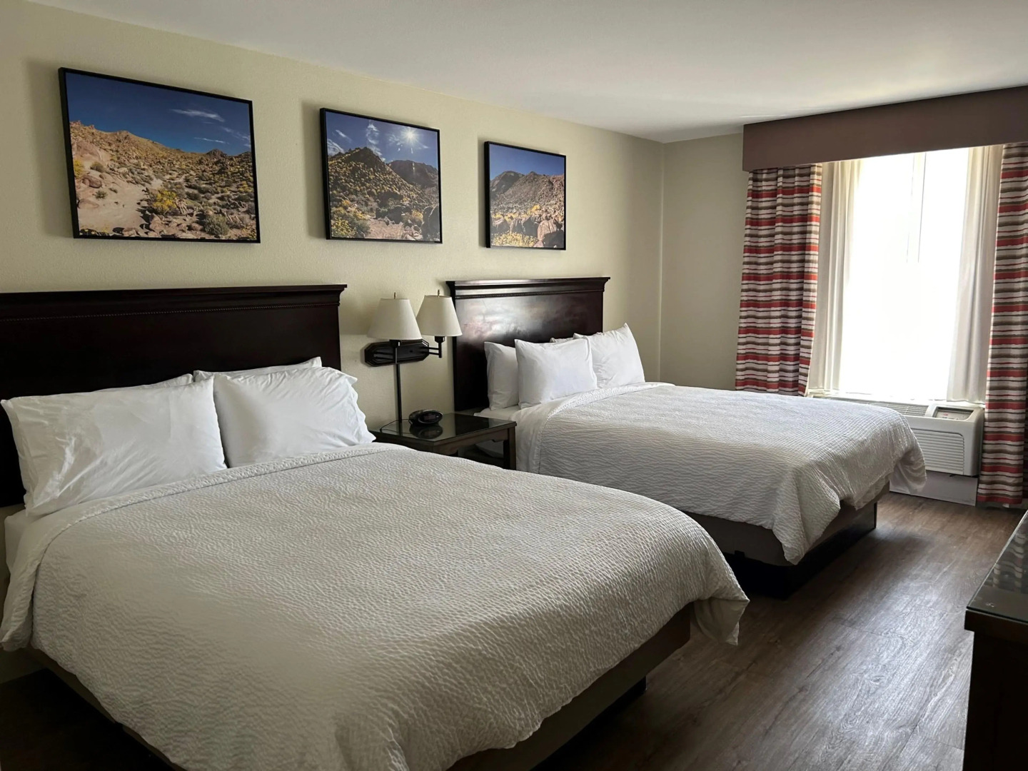 Holiday Inn Hotel & Suites Barstow by IHG