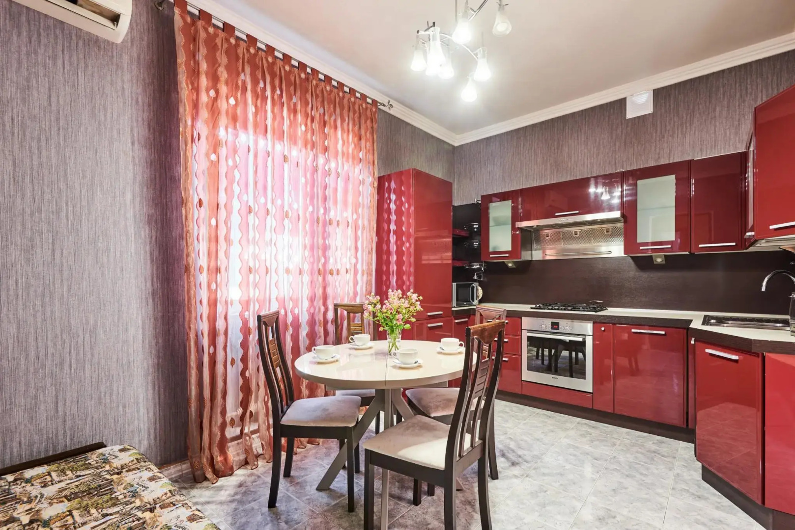 Эмилия by Sun City Hotels (Эмилия бай Сан Сити Хотелс)