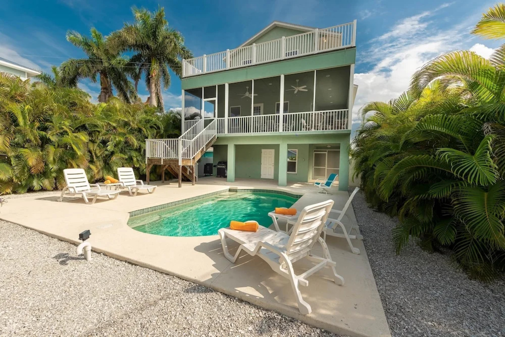 Pelican Villa Apartment 4