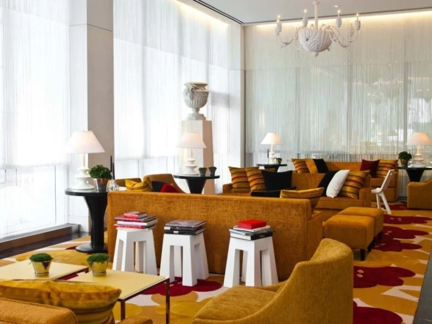 The Royal Sonesta Chicago River North