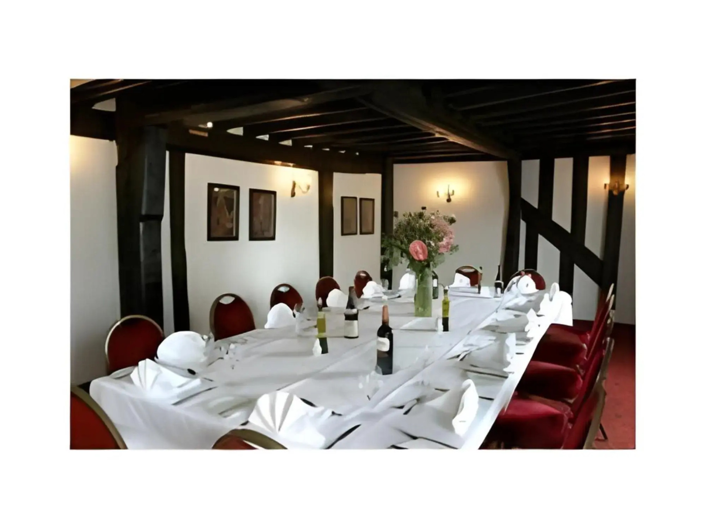 Restaurant at Red Lion Hotel