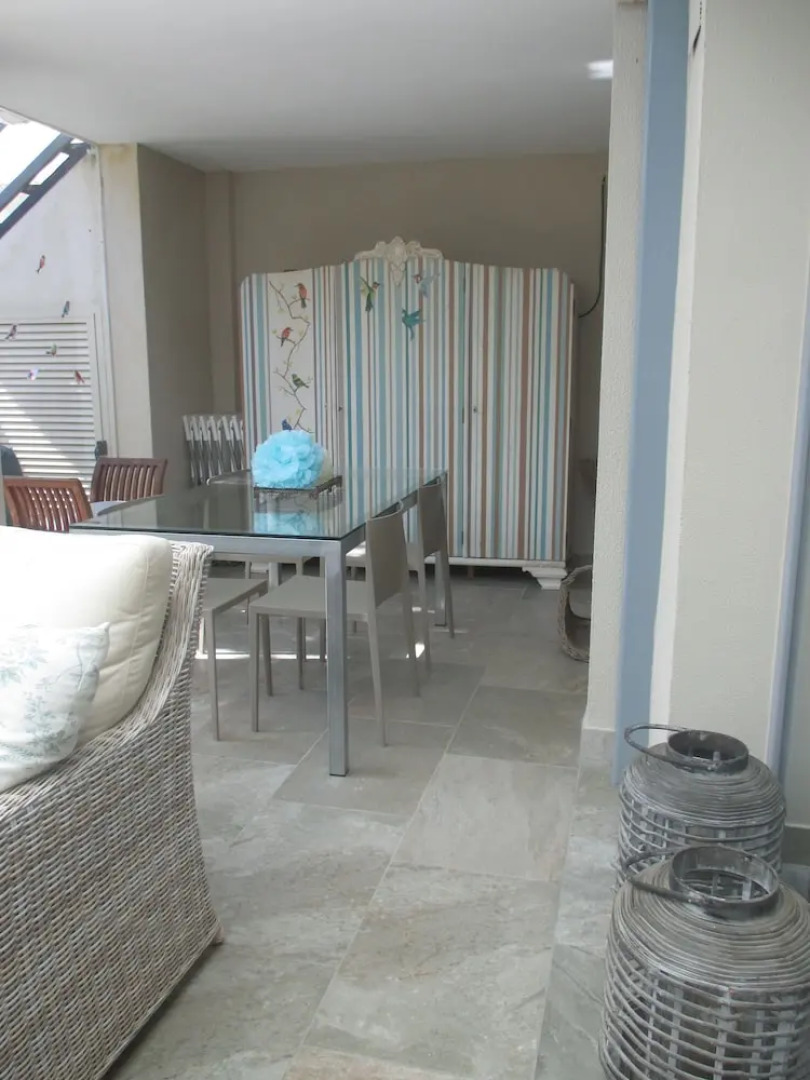 Apartamento Bizcocheros con piscina y jardin