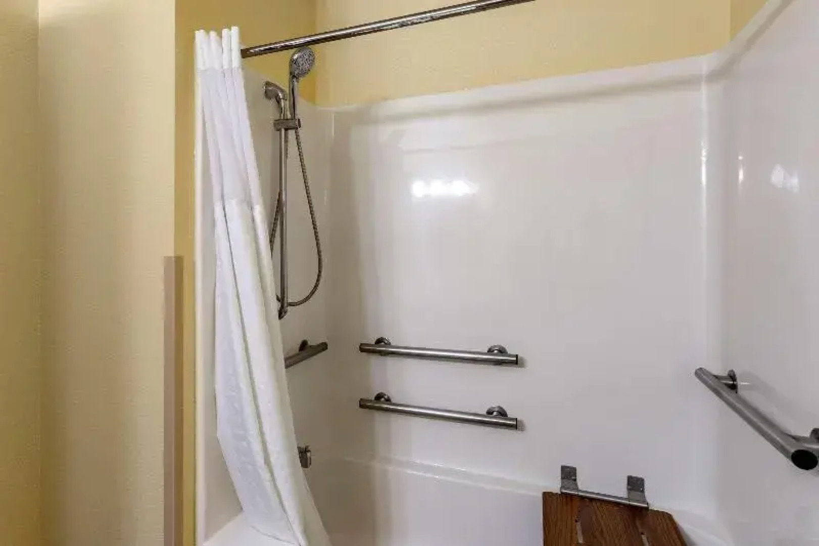 Comfort Inn and Suites North Aurora