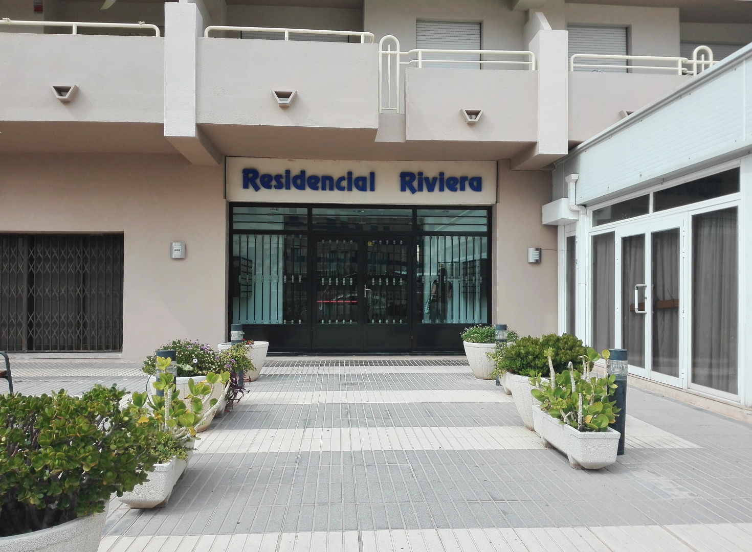 Apartamentos Riviera 3000