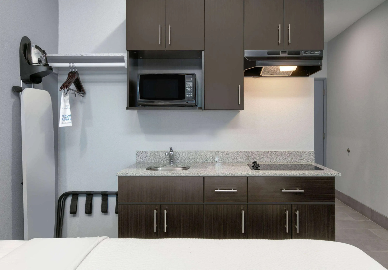 Days Inn by Wyndham Zachary LA