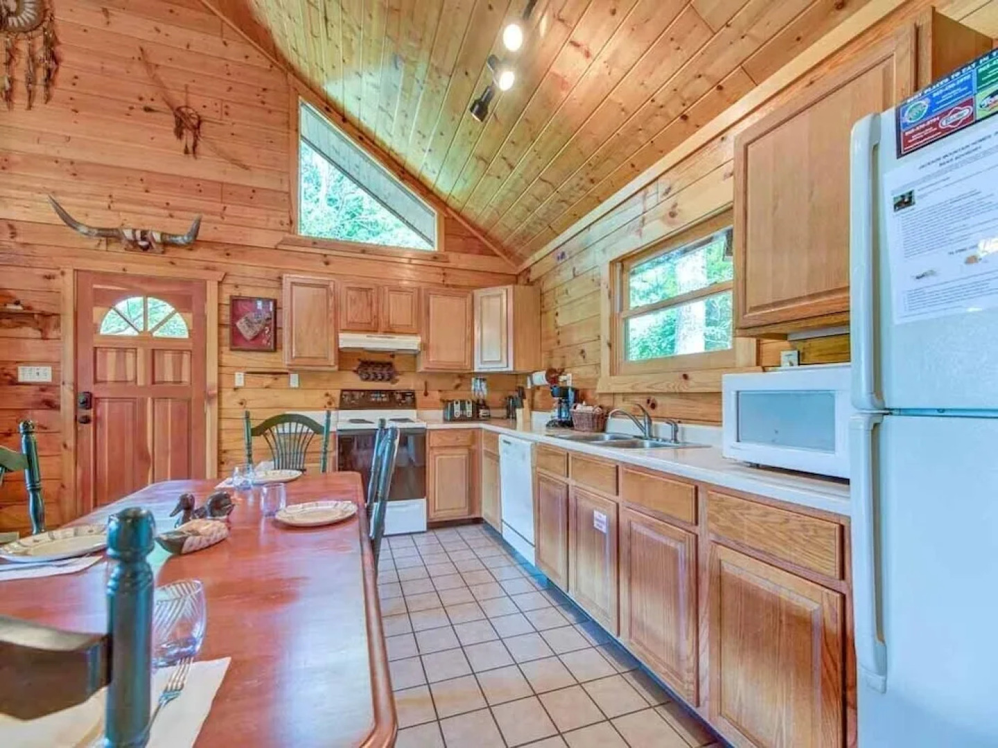 Dreamweaver 2 Bedroom Home with Hot Tub