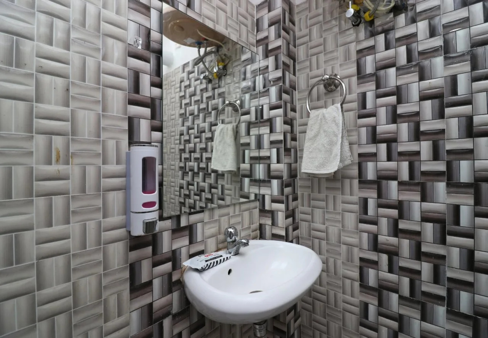 Hotel Sudama By OYO Rooms