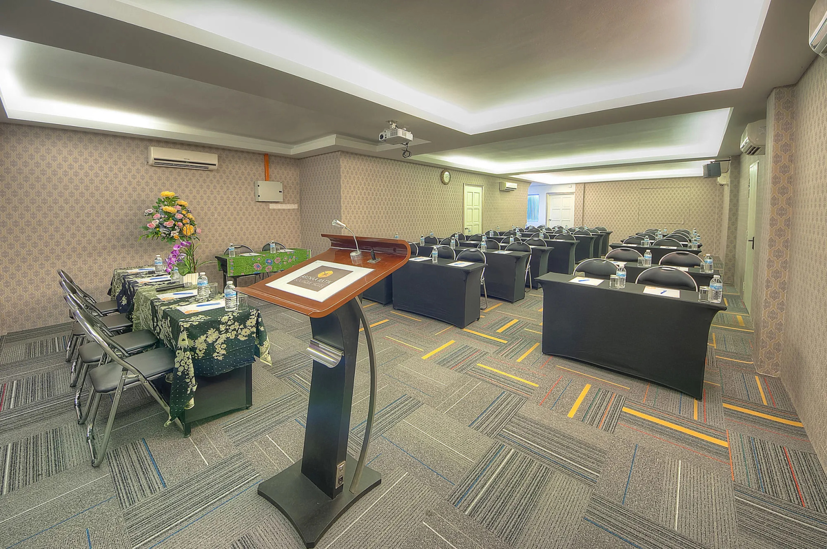 Arenaa Batik Boutique Hotel