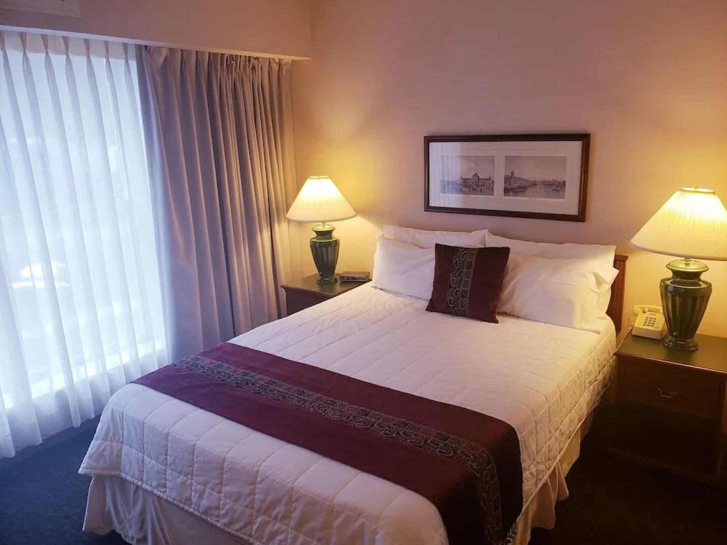 Totem Lake Hotel