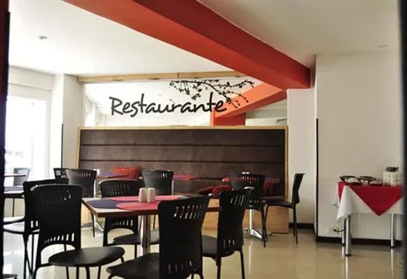 Hotel Innova Centro Internacional