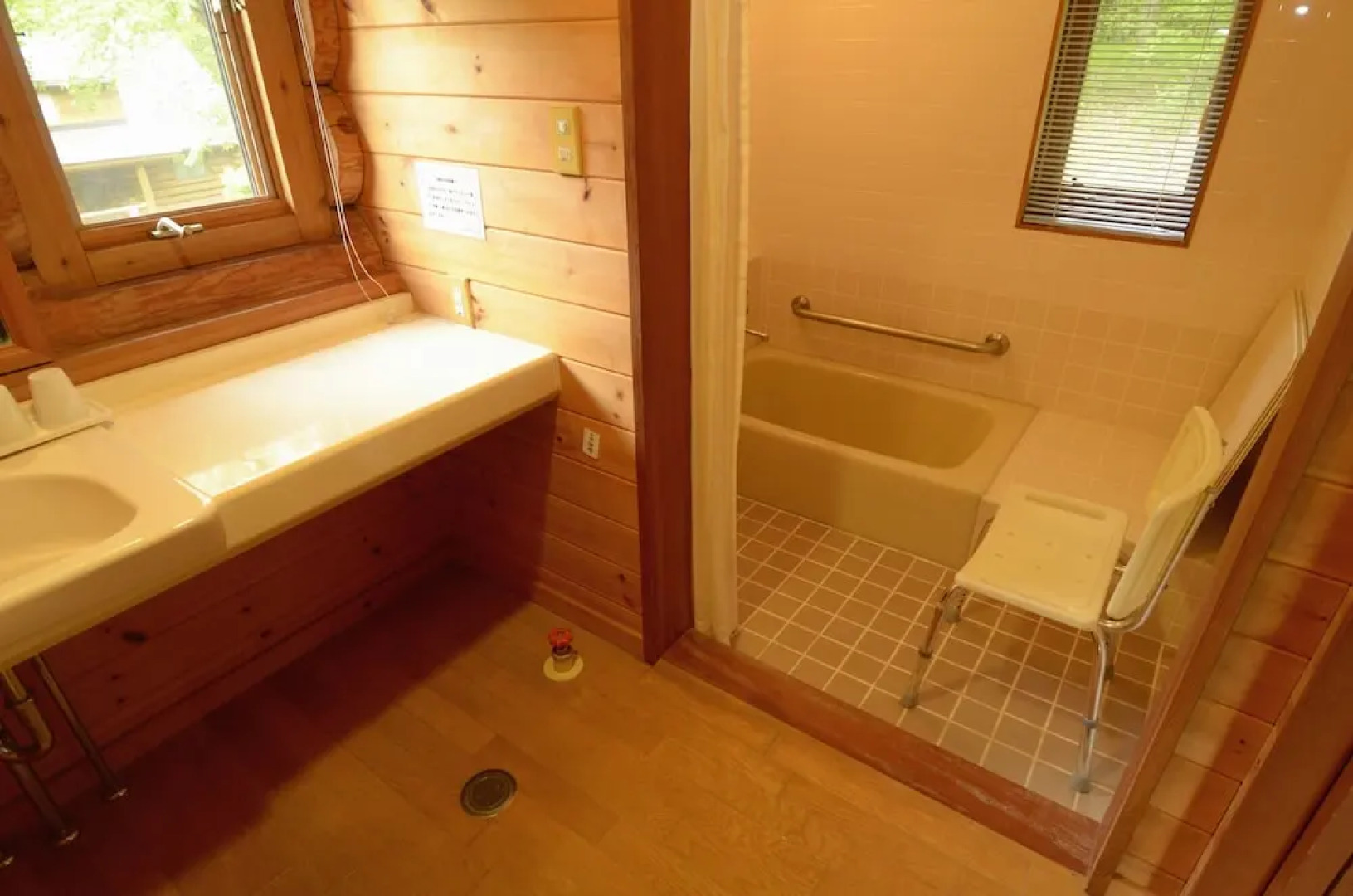 Forest Resort Conifer Iwabitsu