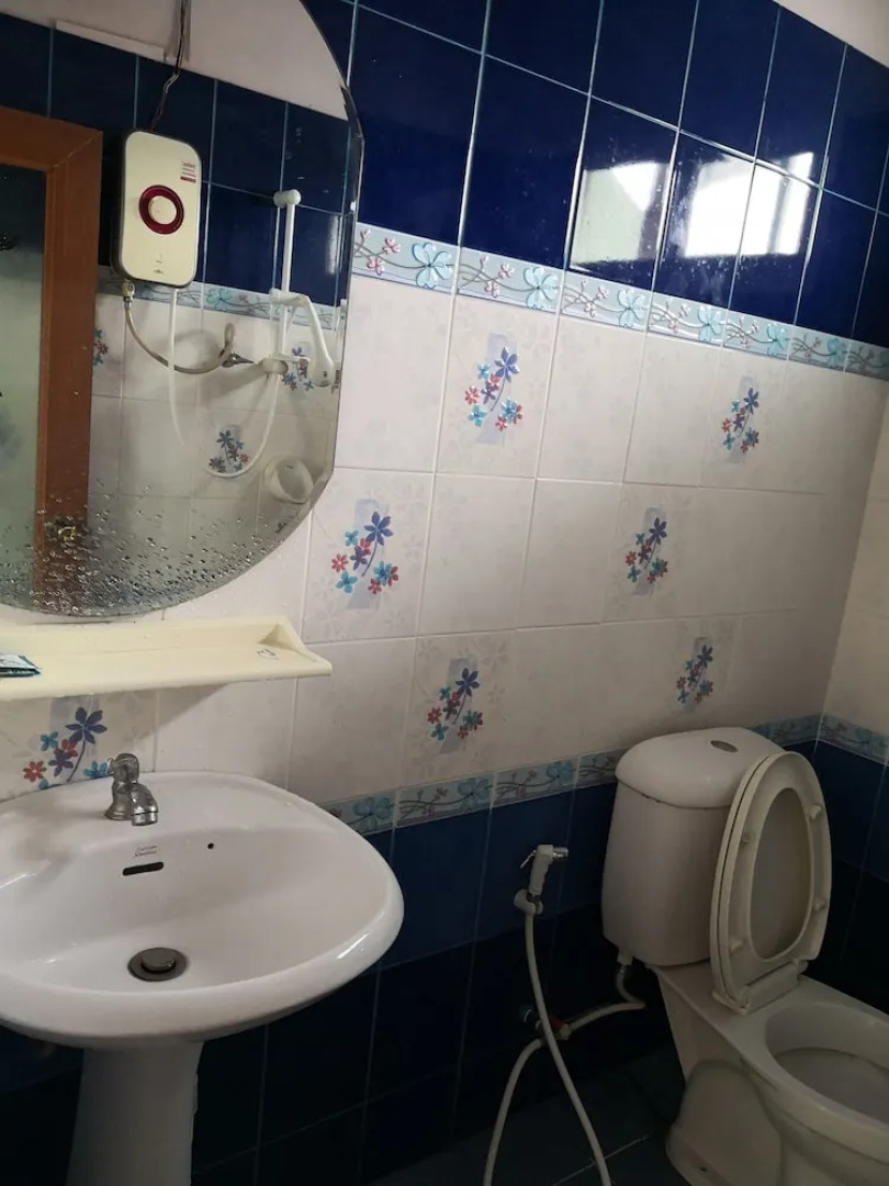 Turfan Hotel and Tigger Park