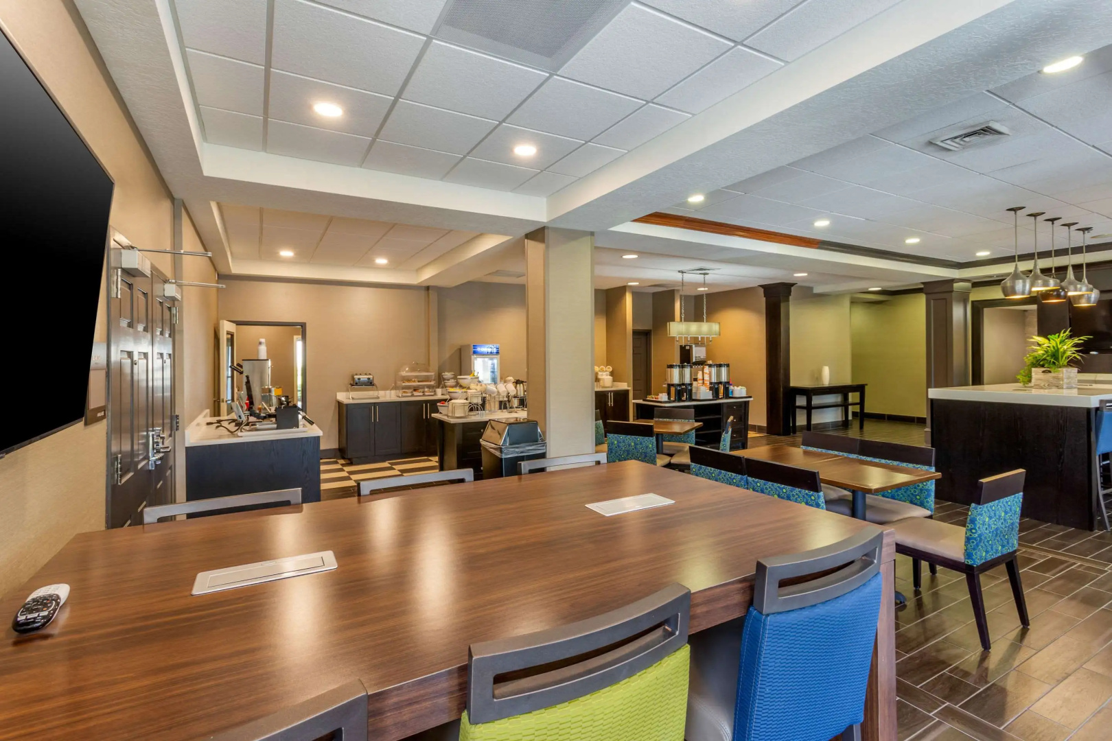 Comfort Inn & Suites Logan Near University