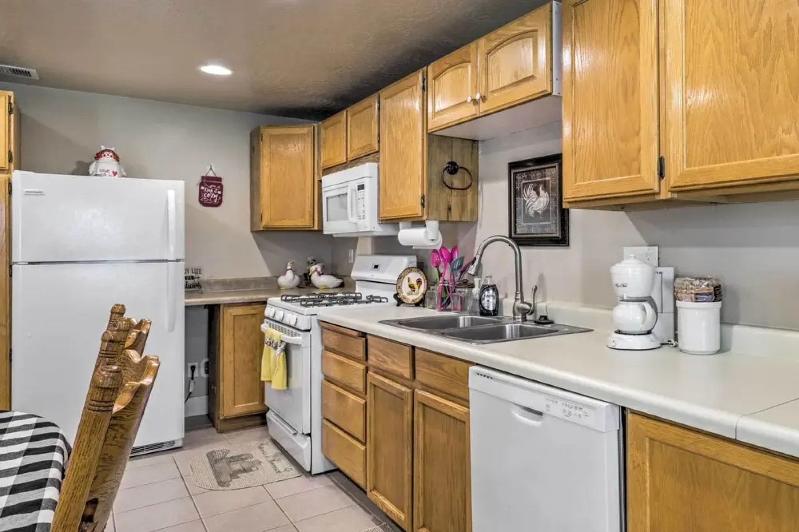 Lehi Family Apartment w/ Gas Grill & Fire Pit!