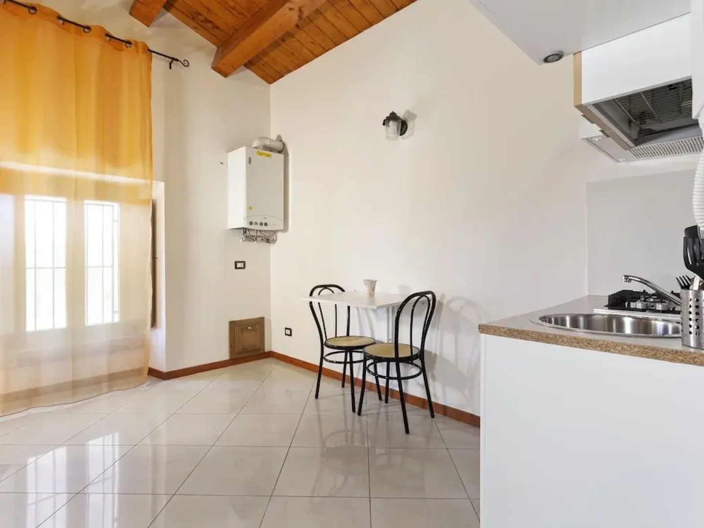 Secluded Holiday Home in Sepino With Balcony