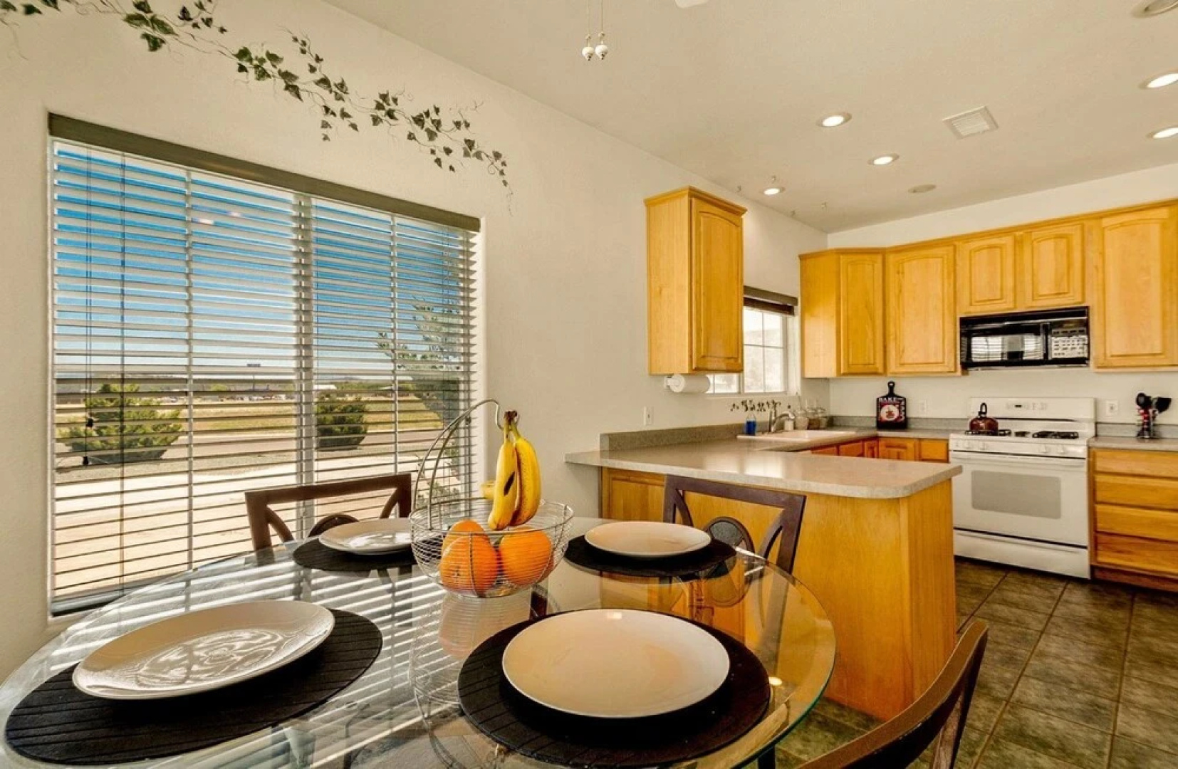 Cheery Canyon Cottage